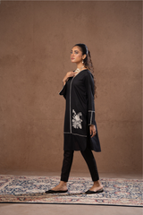 Linen Embroidered Kurta
